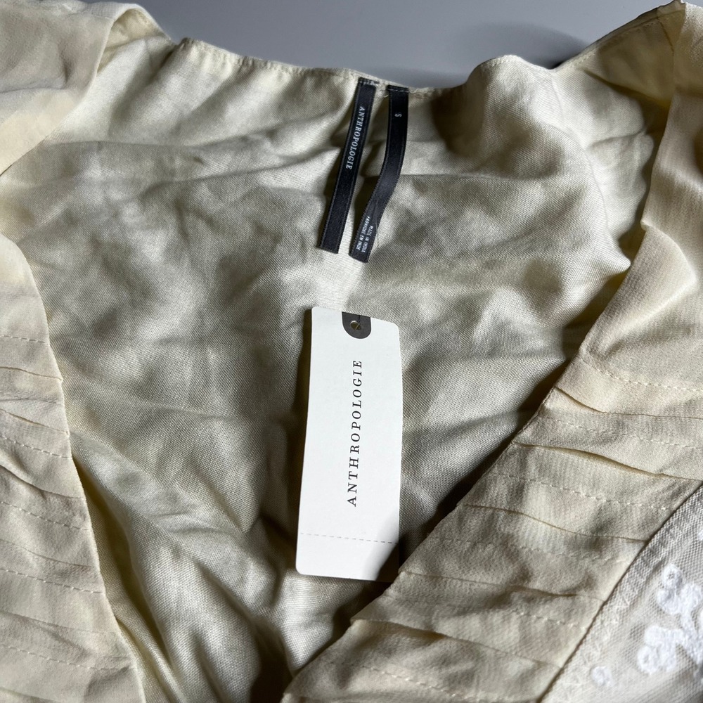Anthropologie Ivory Lace Embroidered Pleated V-Neck Ruffle Dress Small NWT - Picture 8 of 10